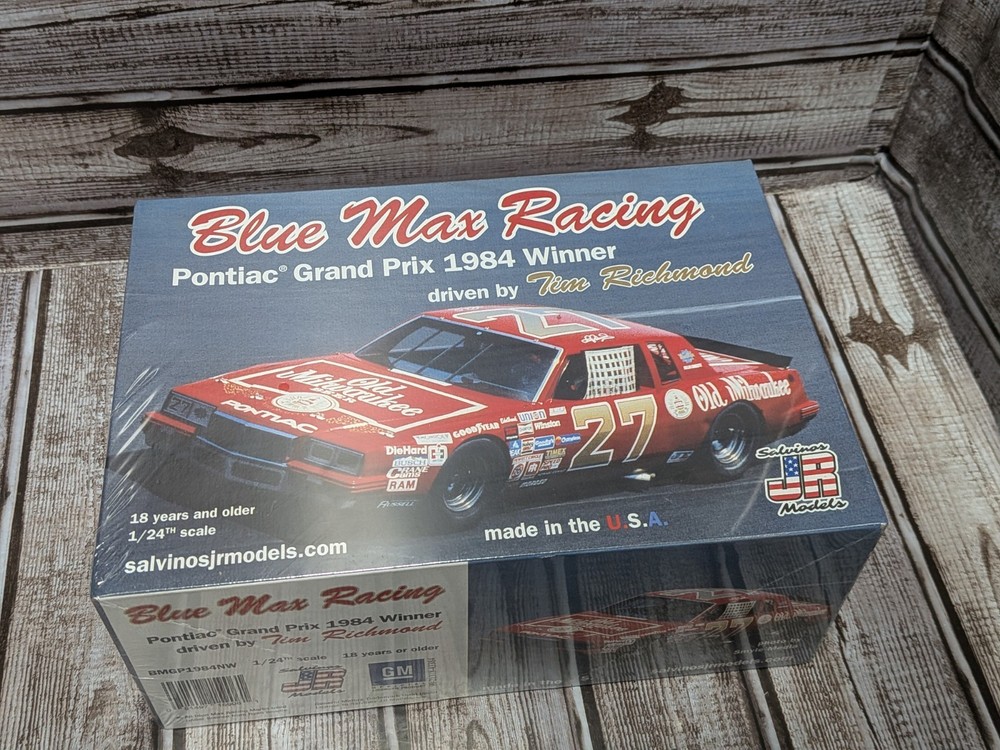 Salvinos Jr Blue Max Racing Tim Richmond 1984 NASCAR Model Kit Sealed