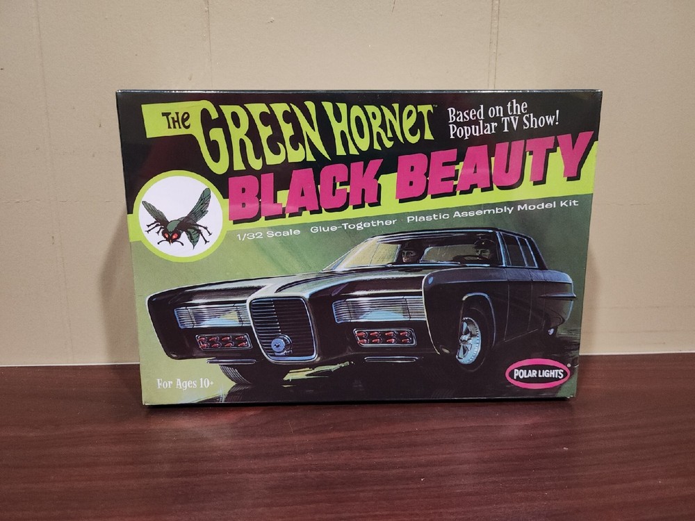 The Green Hornet Black Beauty Black Polar Lights 1:32 Scale Model Kit POL994/12
