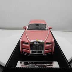 1/18 Rolls-Royce Phantom Extended Wheelbase/ pink/ H&H