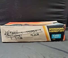 Vintage Orig Ertl 1:25 International S-Series F-2674 Semi Sealed Model Kit #8026