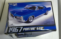 MPC 710L 1967 Pontiac GTO 1/25 Model Kit – NEW IN DAMAGED BOX