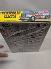 AMT 1021 Kenworth W925 Conventional Semi Tractor Model Kit 1/25 Factory Sealed