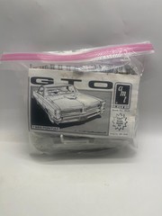 AMT 1960’s Muscle Car Model Kits 68 Roadrunner 66 Ford Fairlane GT 64 GTO NO BOX