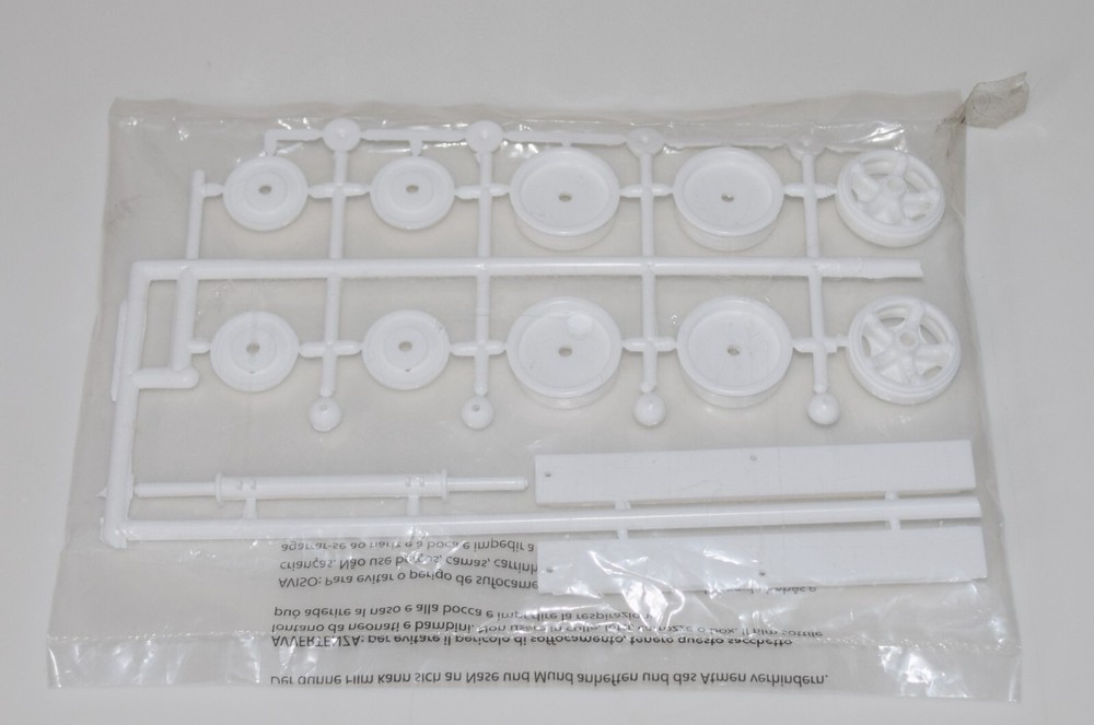 AMT DODGE L-700 & RACE CAR TRAILER 1368/06 ⭐PARTS⭐ TRAILER OUTER WHLS+MORE 1:25