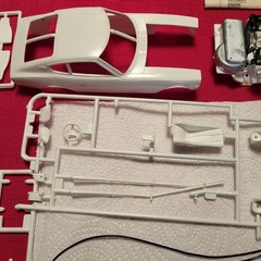 Revell Pete Brock BRE Datsun 260Z H-1402 Model Kit Open Box Partially Started