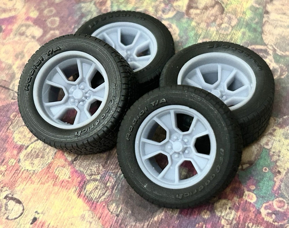 1/24 Scale: 17-inch “1980’s Camaro” model car wheels W/ Wide Rear Tires . Resin