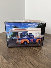 New AMT 1/25 Scale model 1950 Chevrolet 3100 Pickup Truck Union 76 New Open Box