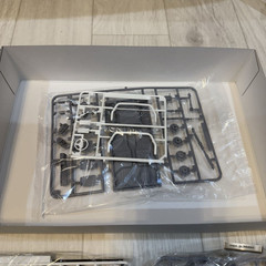 Aoshima 1/24 Toyota Hilux Double Cab Lowrider Wire Wheel Custom Model Kit