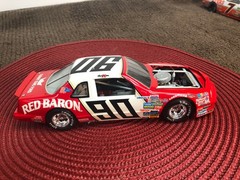 MONOGRAM 1/24 REDBARON #90 T-BIRD STOCK CAR FACTORY BUILT BOX ART DISPLAY MODEL