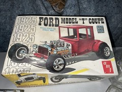 AMT Street Rods 1925 Ford Model T Coupe 1/25 Scale 1973 Model Kit