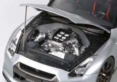 Tamiya 1/24 Nissan GT‑R 24300 Twin‑Turbo Supercar Build Model Kit