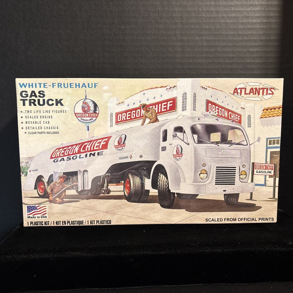 ATLANTIS 1029 WHITE FRUEHAUF GAS TRUCK MODEL KIT-NIB-1:48 SCALE