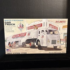 ATLANTIS 1029 WHITE FRUEHAUF GAS TRUCK MODEL KIT-NIB-1:48 SCALE