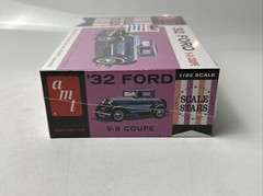 1/32 Scale 1932 Ford V-8 Coupe Plastic Model Kit Chromed Accessories AMT 1181/12