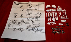 AMT Ford C-900 Refuse Truck Super Duty V8 Engine 1/25
