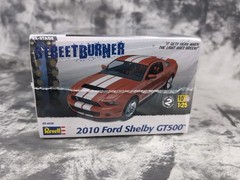Revell Streetburner 2010 Ford Shelby GT500 1:25 85-4938 Sealed New in Package