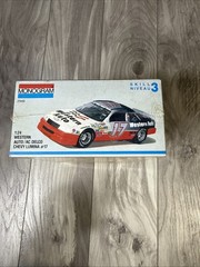 1991 Monogram Darrell Waltrip’s #17 Western Auto/AC Delco Chevy Lumina 1:24 NEW