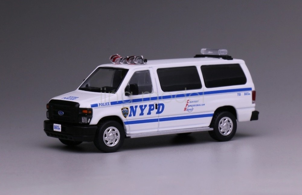 1:64 Scale 596 Police E350 Super Duty Wagon Mini Van Diecast Display Car Model