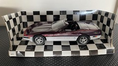 1995 Chevrolet Corvette Official Indy Pace Car Dealer Promo Model Car AMT ERTL