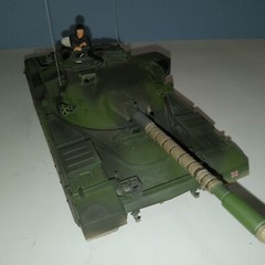 British Chieftain Mk5 Main Battle Tank scale model