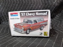 Monogram 1:24 ’57 Chevy Nomad Classic Cruiser Model Kit – Sealed – 85-0883,NIB!!