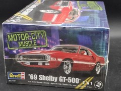 Revell Motor-City Muscle 1969 69 Shelby G.T. 500 Model Car Kit 1:25 85-2158