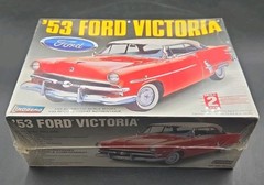 Lindberg 1/25 ’53 Ford Victoria Model Kit 1953 Ford New Factory Sealed # 72172