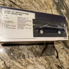 AMT/ERTL 1990 FORD TAURUS SHO MODELING KIT #6075 NEW AND SEALED FROM 1989