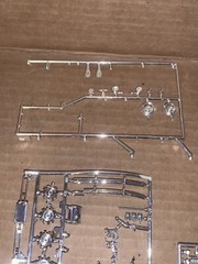 Vintage Junkyard Lot Of Plastic Model Car Chrome Parts And Pieces (Lot Jy444)