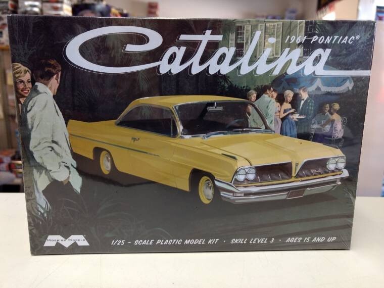 Moebius 2850 1961 Pontiac Catalina 1/25 model kit