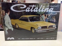 Moebius 2850 1961 Pontiac Catalina 1/25 model kit