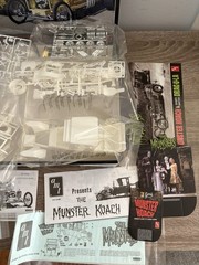 AMT AMT619 The Munsters Munster Koach 1:25 Drag-U-La Dragula Tin *SEALED INSIDE*