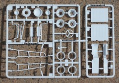 DONOR KIT – ASPHALT MODIFIED RACE CAR WHITE KIT – NO DECALS – 1/25