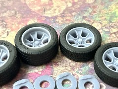 1/24 Scale: 17-inch “1980’s Camaro” model car wheels W/ Wide Rear Tires . Resin
