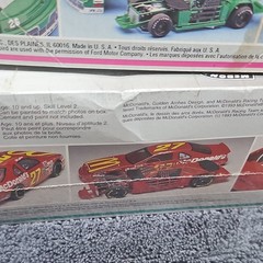 Lot Of 2 – Monogram Model Cars Skill 1 & 2. NASCAR 1:24 & 1:32 Ford Thunderbird