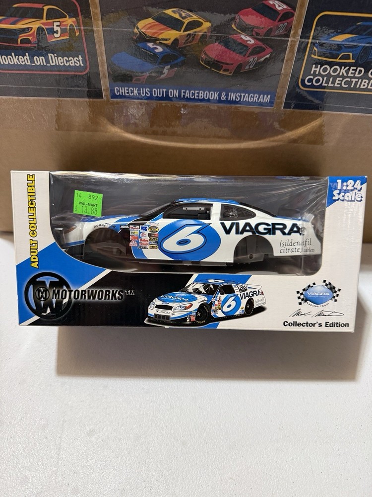 MARK MARTIN VIAGARA 2004 1/24 DIECAST MODEL KIT New SEALED Box