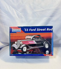 MONOGRAM FORD ’33 Street Rod model kit NEW in FACTORY SEALED BOX- MINT !!!