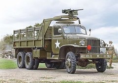 Italeri GMC 2-1/2-Ton Cargo Truck – Plastic Model Military Vehicle Kit – 1/35