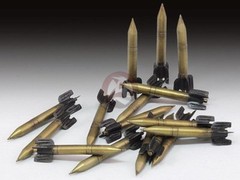 Royal Model 1/35 Katyusha Multiple Rocket Launcher Rockets WWII (16 rockets) 562