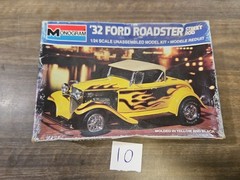 Vintage Monogram 32 Ford Roadster Street Rod Model Car Kit *OPEN BOX*