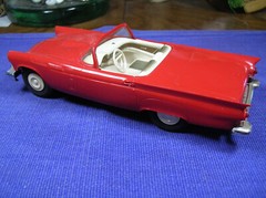 1957 Ford Thunderbird AMT Dealer Promo Car Convertible Red 7″ in length