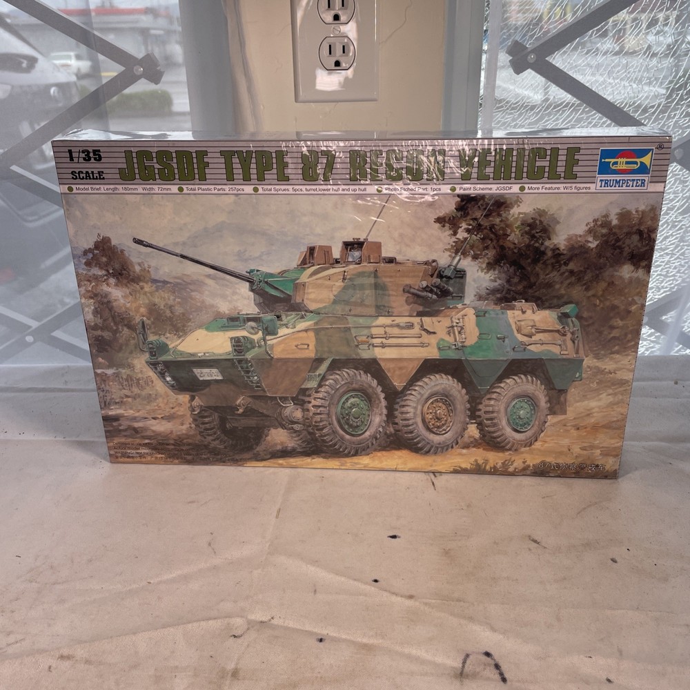 Trumpeter JGSDF Type 87 Recon Vehicle MISB 1/35 B7 SEALED