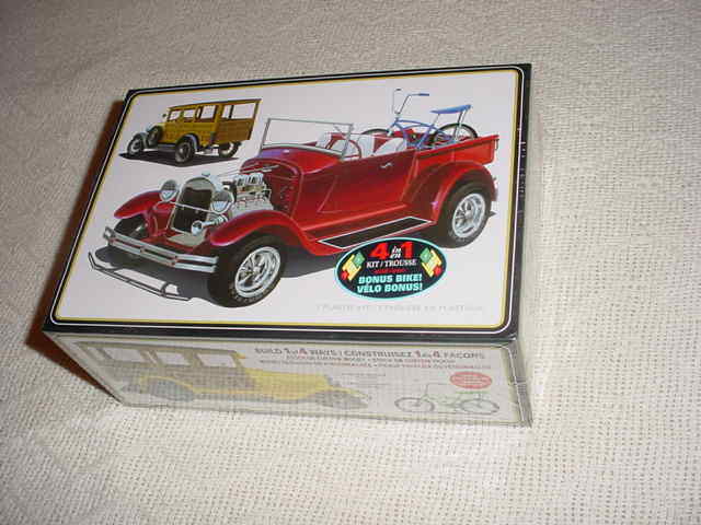 AMT 1929 FORD WOODY PICKUP , 1/25 , Model Kit # 1269 (NISB)