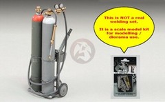 Royal Model 1/35 Oxy-fuel Gas Welding and Cutting Set [Diorama MODEL KIT] 682