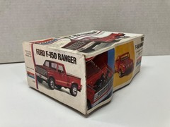 VINTAGE MONOGRAM 1/24 SCALE FORD F-150 RANGER MODEL KIT SEALED INSIDE