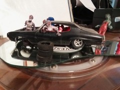 Junkyard Car 1:25 Built Model Kit And Zombies