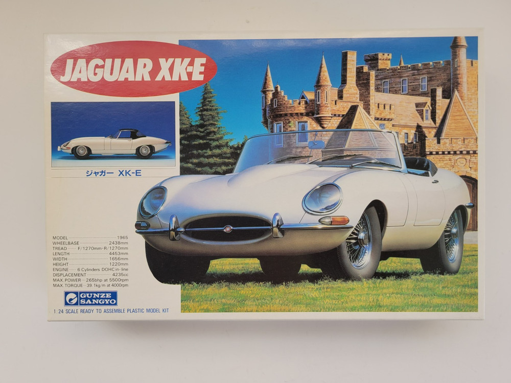 Gunze Sangyo 1965 Jaguar XK-E Model Kit 1:24 Sealed Parts Made In Japan 1994