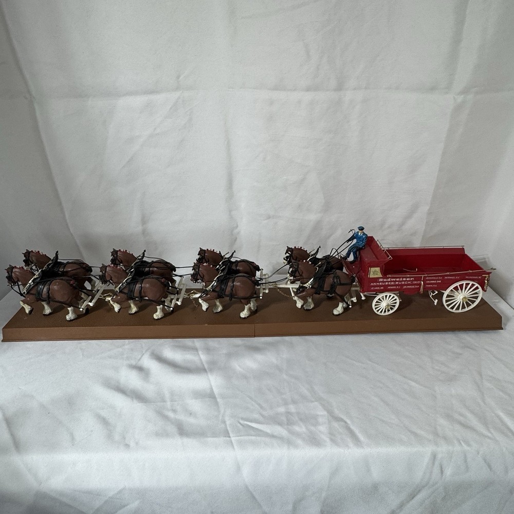 VTG AMT Budweiser Clydesdales 8 Horse & Red Wagon Hitch Kit Built Plastic 35.5”