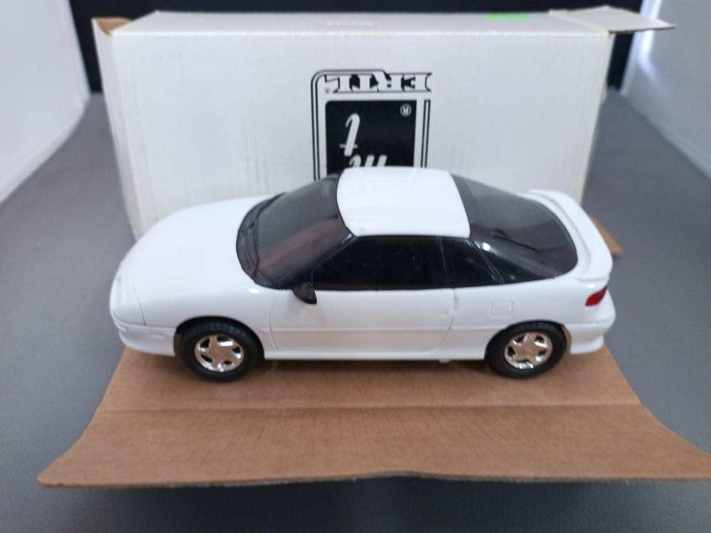 AMT/ERTL 1992 Geo Storm GSI Promo Model Car – White #6217
