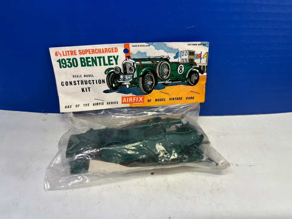 1/32 AIRFIX 1930 BENTLEY 4 1/2 LITRE SUPERCHARGED MODEL KIT